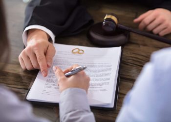 Locate An Awesome Divorce Specialist