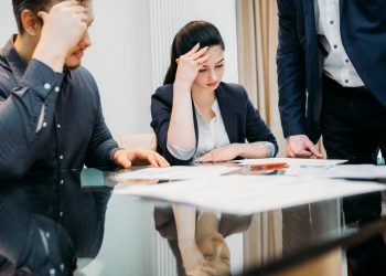 The Essential Guide to Hiring a Divorce Lawyer