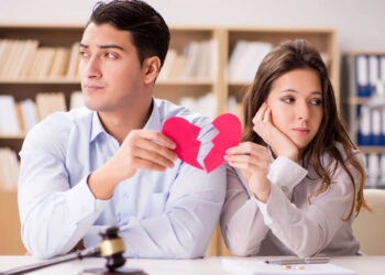 Understanding Divorce: Causes, Process, and Key Considerations